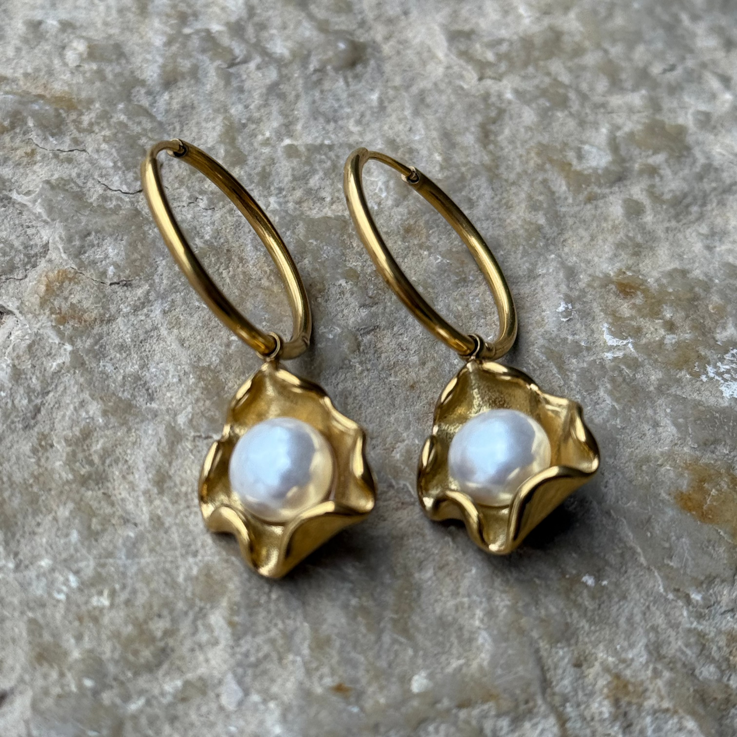 Charm Botón perla - SISARU.