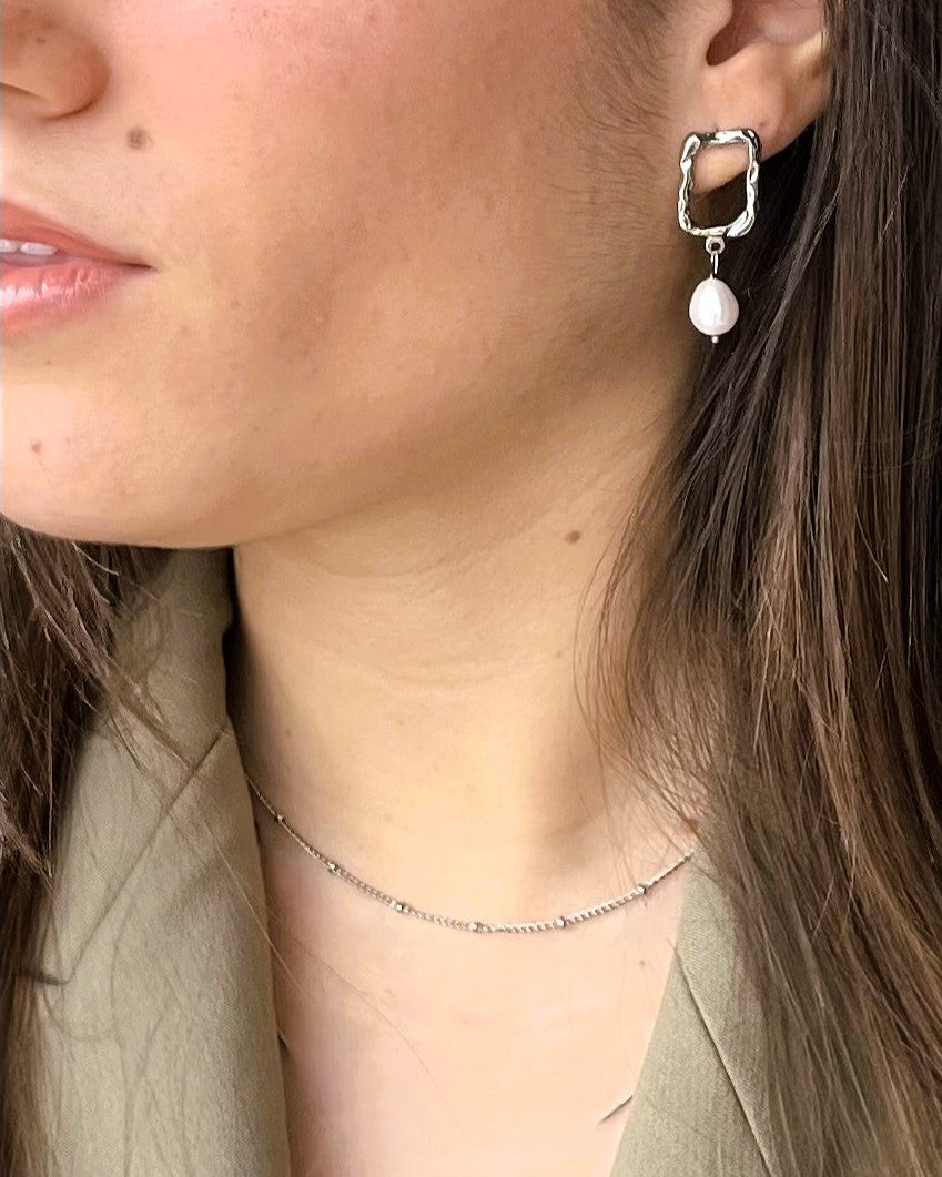 SATELLITE CHAIN