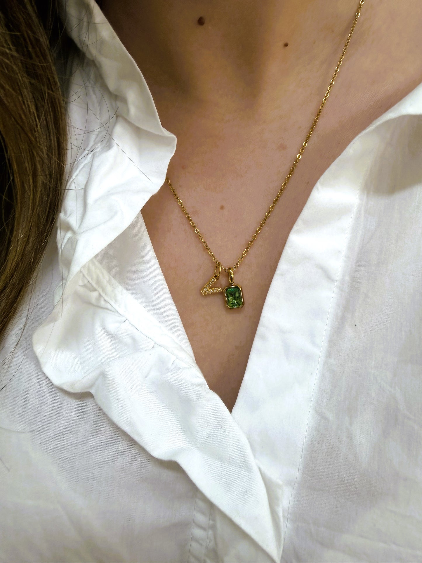 Cadena con charm LETRA INICIAL con CIRCONITAS
