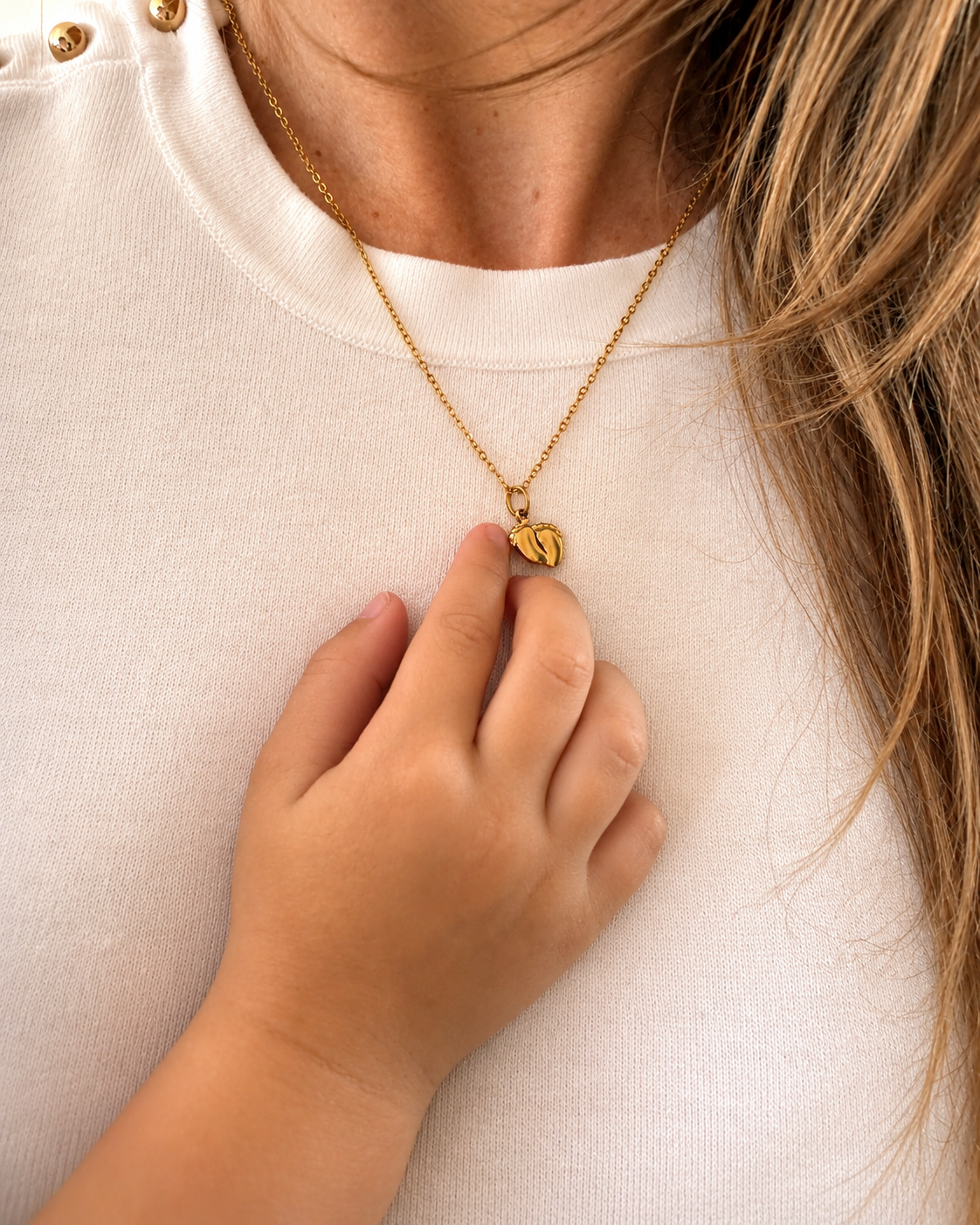 Chain with BABY FEET charm
